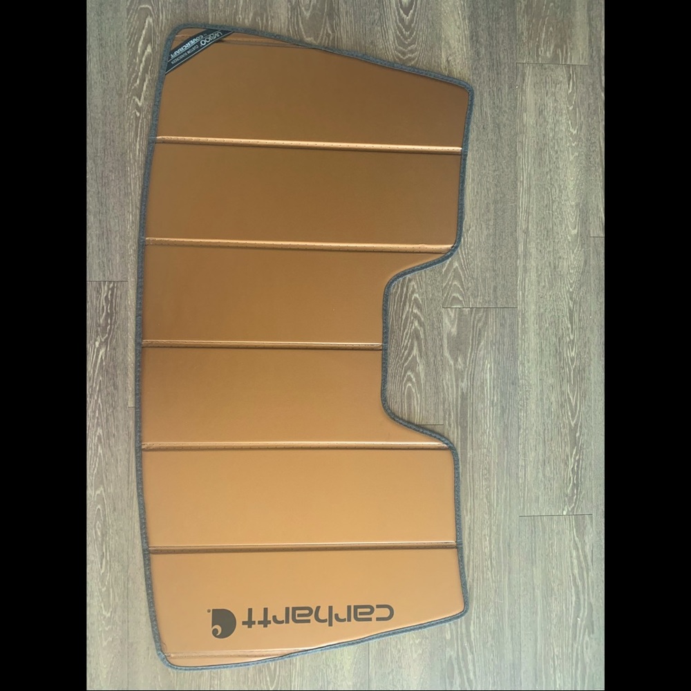 Carhardt Covercraft Sunsheild Sunscreen ❤️